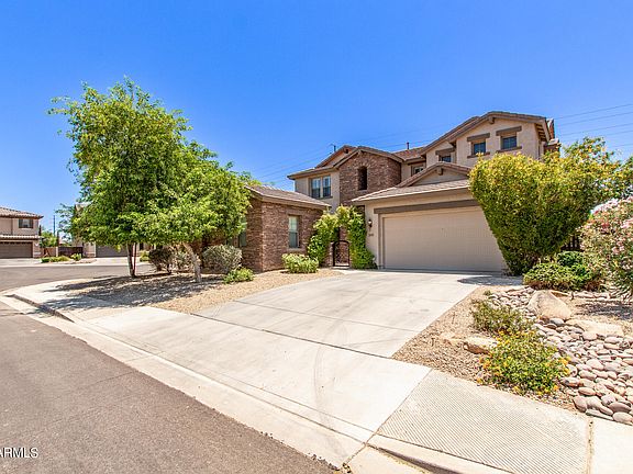 3rd image of 2737 E ALOE Place