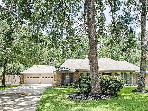 3rd image of 14118 W Cypress Forest Dr