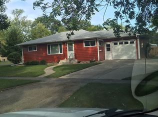 1506 13th St S, Moorhead, MN 56560