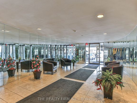 4th image of 570 Proudfoot Ln #309