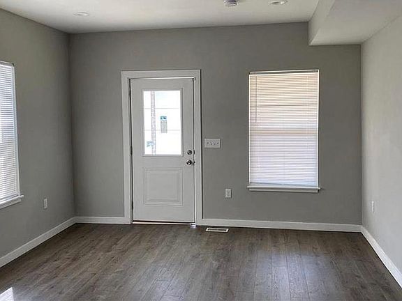 2nd image of 1009 Harlan St