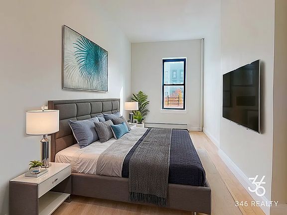 5th image of 341 Lenox Ave #5