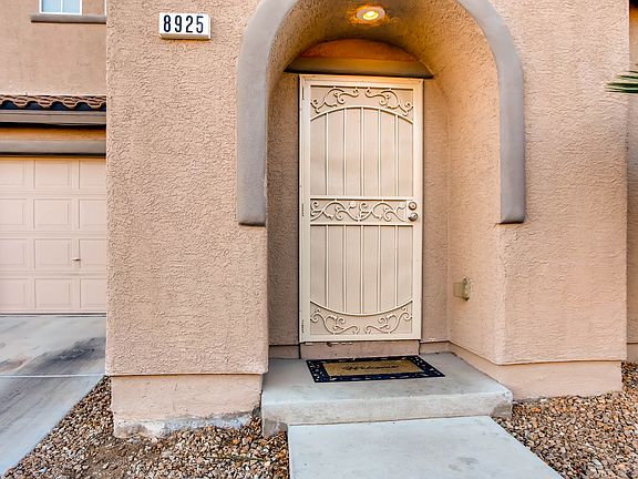 3rd image of 8925 Ornate Glade Ave