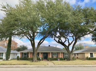 7329 La Manga Dr, Dallas, TX 75248