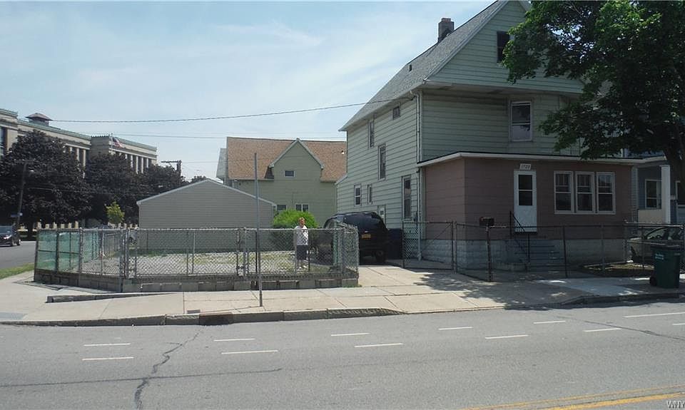 1st image of 1720 S Park Ave