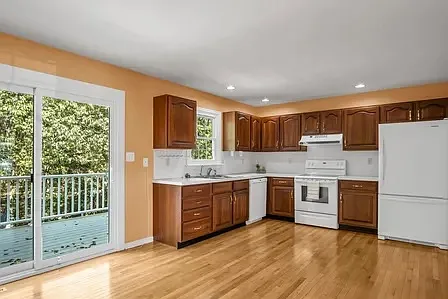 4178 Kittatinny Dr — Photo 5