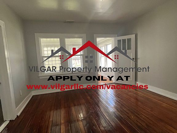 3rd image of 3732 Deodar St #2F