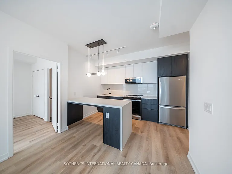 5 York Rd #911 — Photo 9