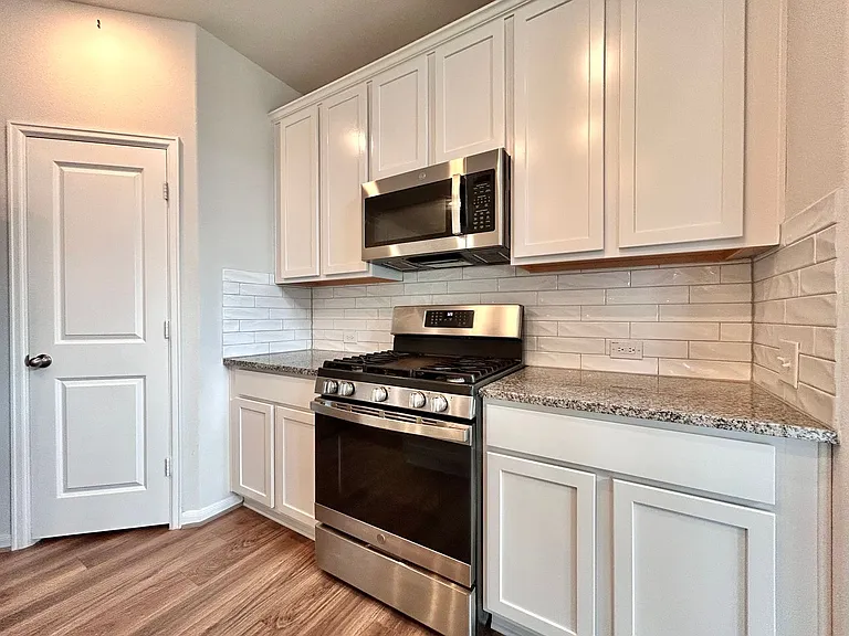 208 Azalea Springs Rd — Photo 20