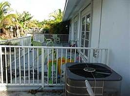 3rd image of 9821 SW 195th St