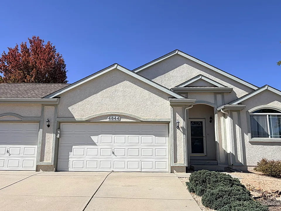 4844 Feathers Way