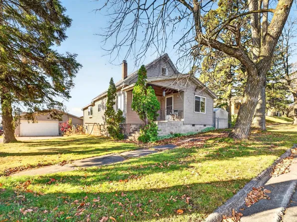 201 W Virginia Ave, Gilbert, MN 55741