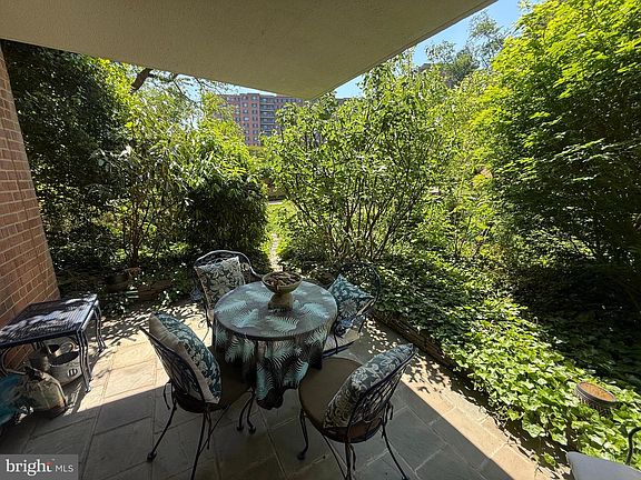 3rd image of 4201 Cathedral Ave NW APT 124E