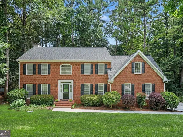 3611 Preston Ct, Lilburn, GA 30047