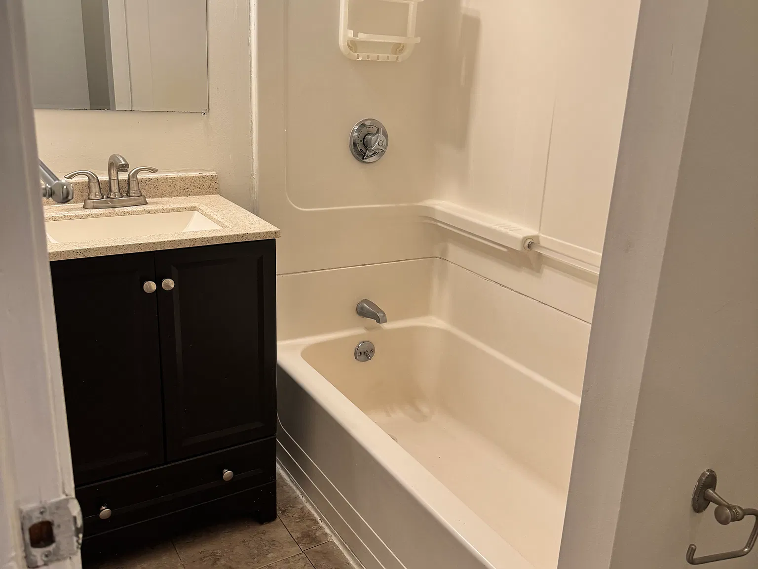 2 bed, 1.0 bath, $3,480 — Photo 3