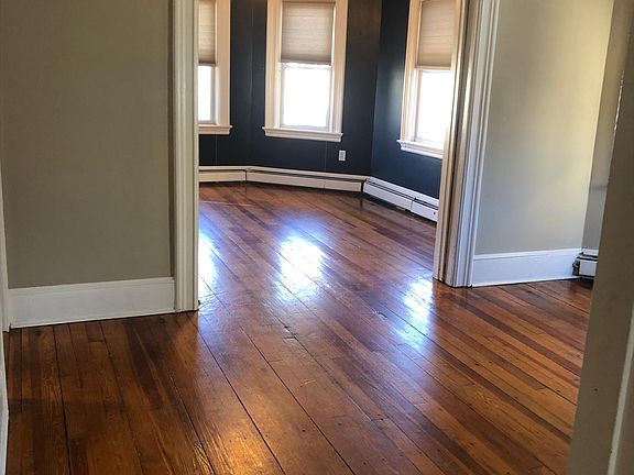 4th image of 128 Wood St #2