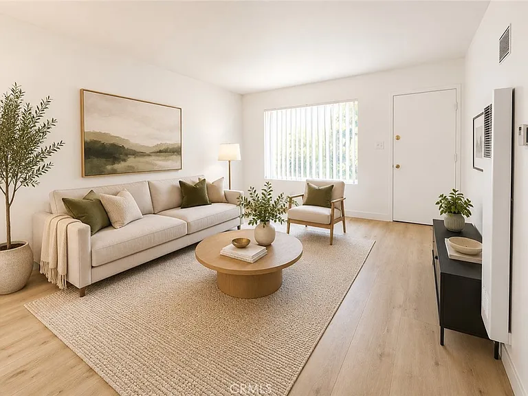 15915 1/2 S Orizaba Ave — Photo 3