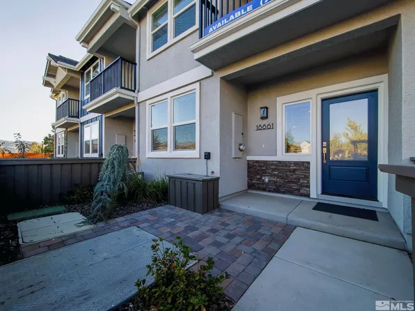 18661 Village Center Dr #16, Reno, NV 89508