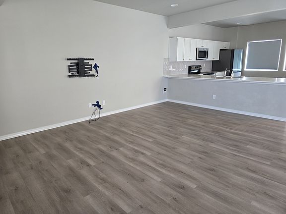 4th image of 11110 Feliz Way