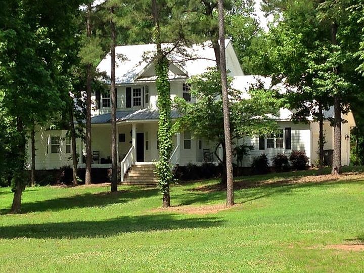 1st image of 377 Cane Creek Ln