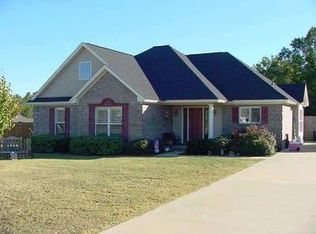 622 River Birch Dr, Prattville, AL 36067