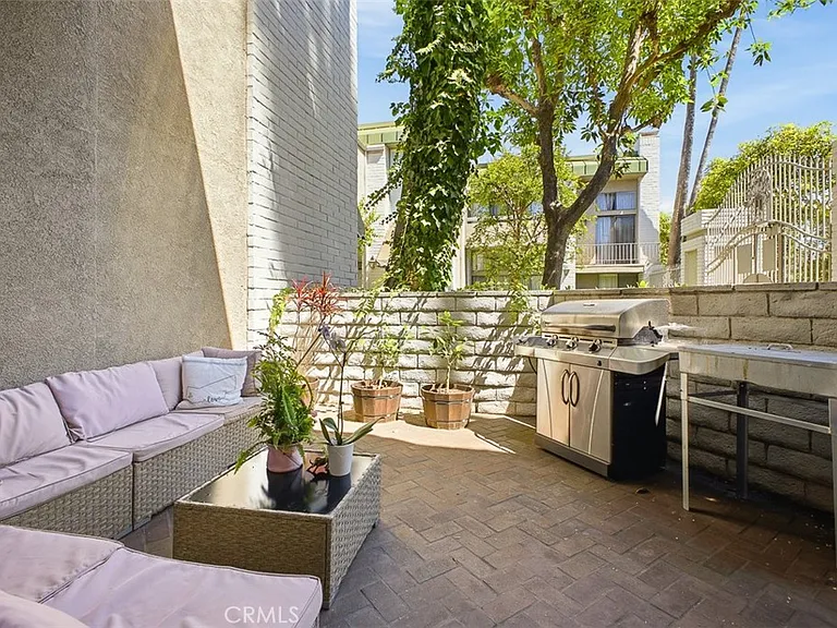 5305 White Oak Ave #D — Photo 10