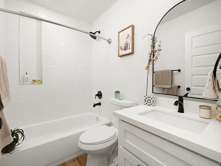 1120 Primrose Avenue — Photo 8