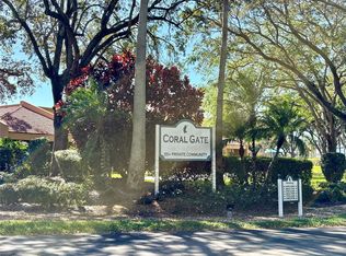 5926 Coral Lake Dr #302, Margate, FL 33063