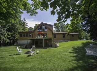 01745 Lake 26 Rd, Charlevoix, MI 49720