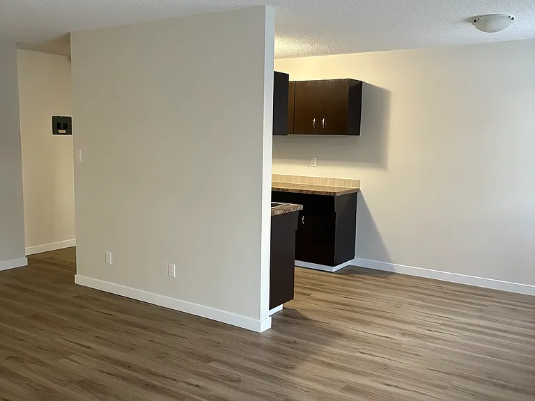 29 Grand Dr #2 — Photo 41