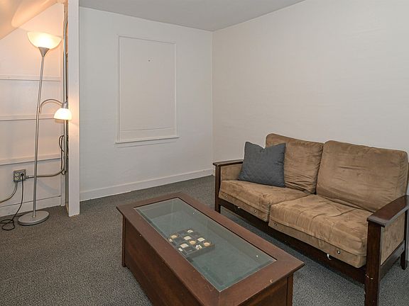 4th image of 24 Pleasant St #303