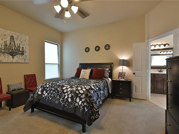 4th image of 294 Blackhaw Dr