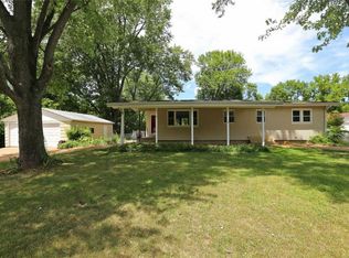 11391 De Runtz Ave, Maryland Heights, MO 63043