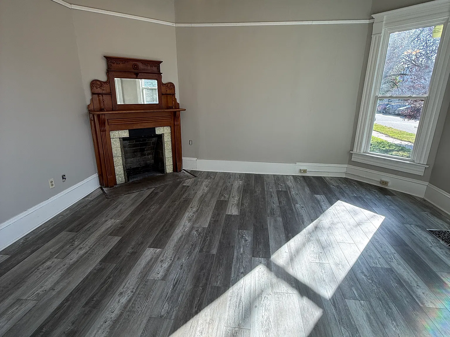 1 bed, $895 — Photo 2