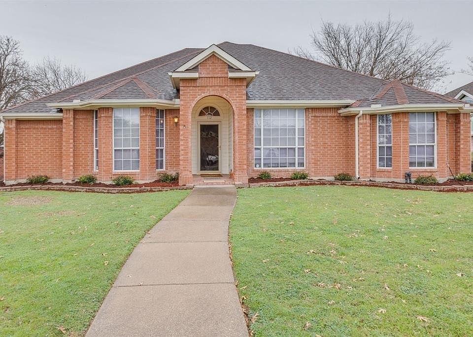 1st image of 712 Brees Dr