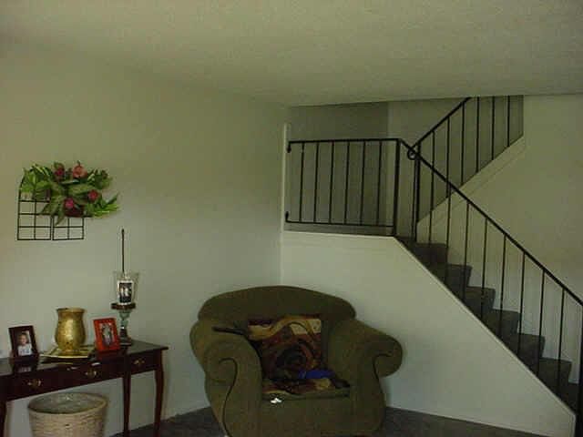 2nd image of 4914 Oakbrook Dr