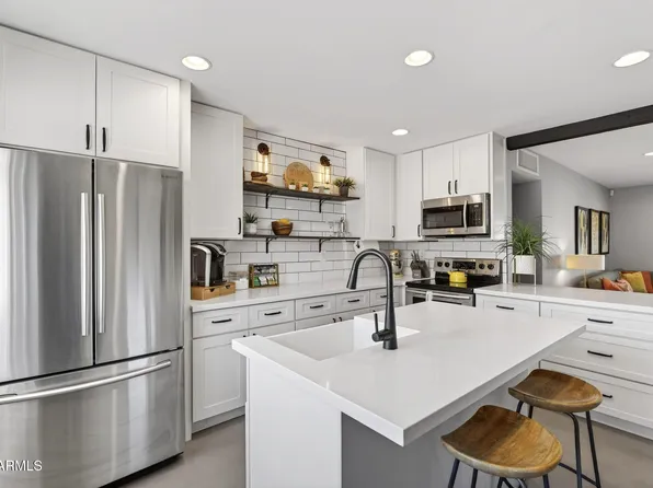 7302 E VERNON Avenue, Scottsdale, AZ 85257
