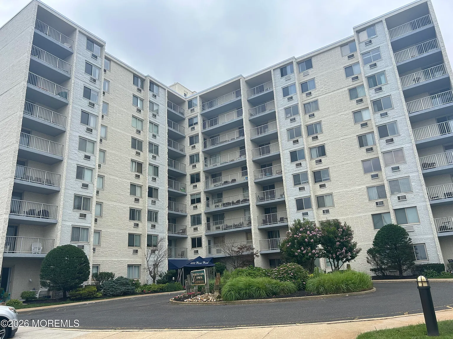 2 bed, 1190 sqft, $3,200 — Photo 1