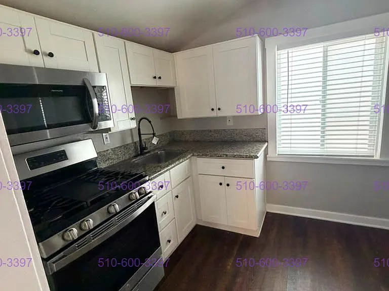 3011 Baker Pl — Photo 4