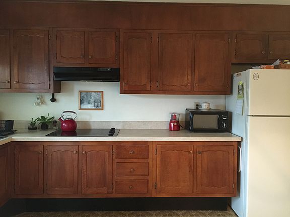 4th image of 562B Portsmouth Dr