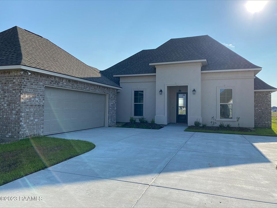 1st image of 204 Preston Rose Ln
