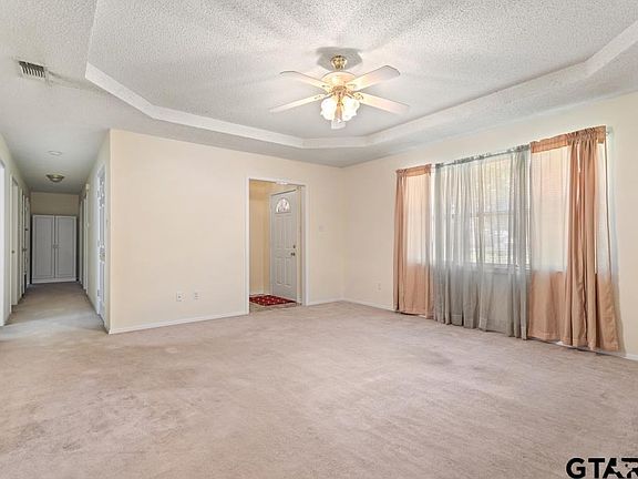 4th image of 1012 Monte Carlo Dr