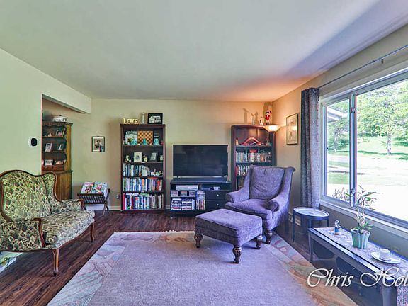 3rd image of 1528 Mount Mercy Dr NW