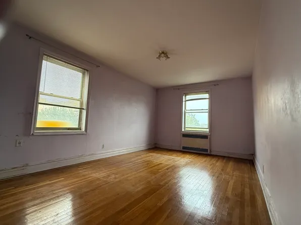 1717 Avenue N image 9 of 23