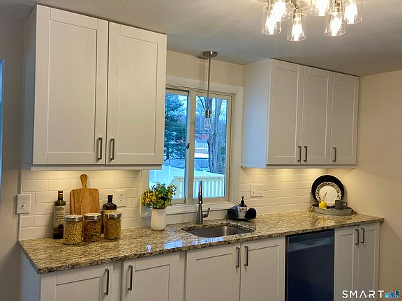 5th image of 52 Lawton Road