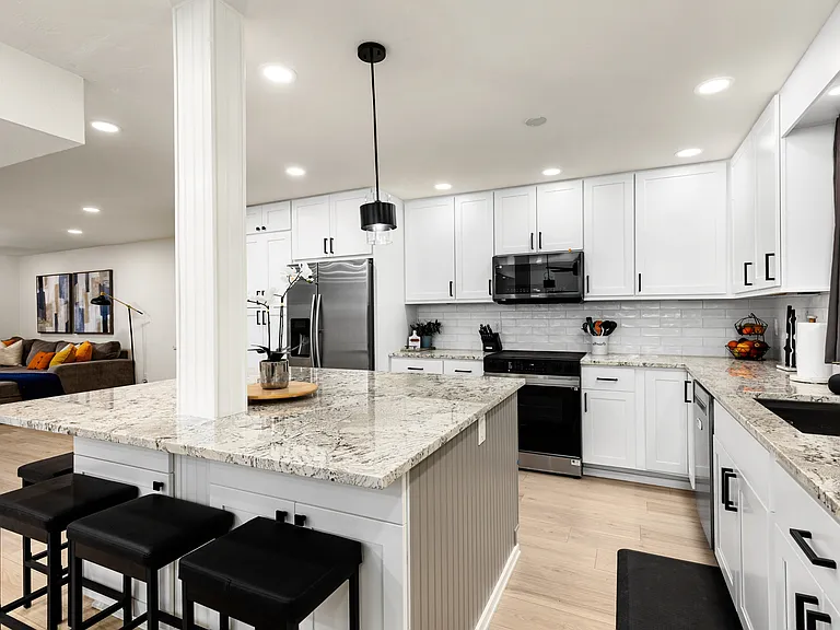 7715 E Vernon Ave #1 — Photo 11