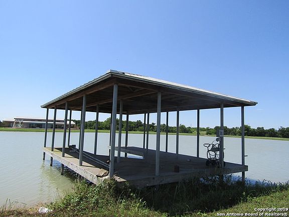 3rd image of 117 River Lakes Ln