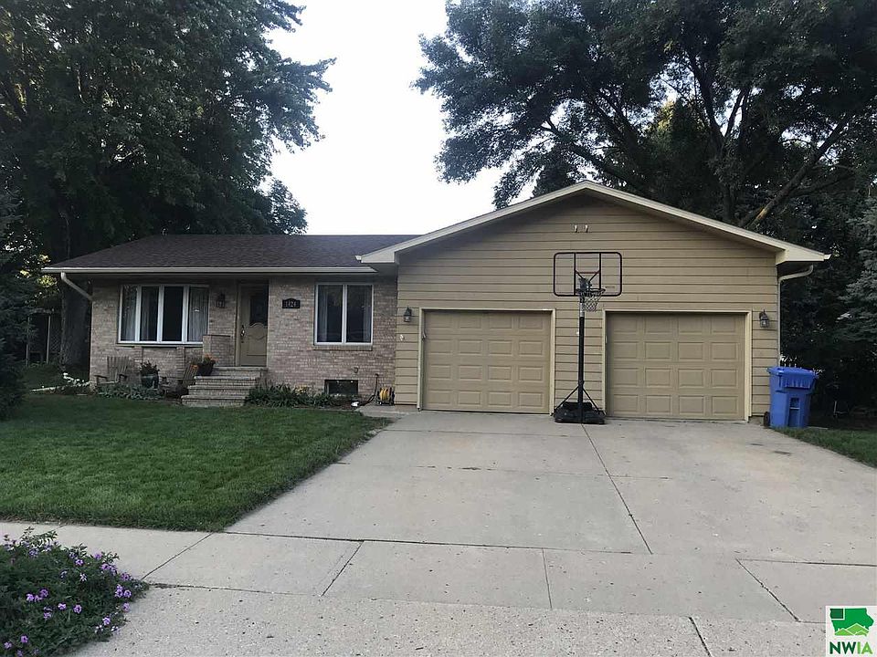 1st image of 1424 Crestview Dr