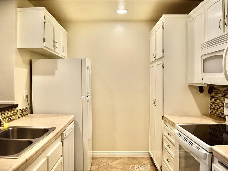 24525 Trevino Dr #24525U2 — Photo 10