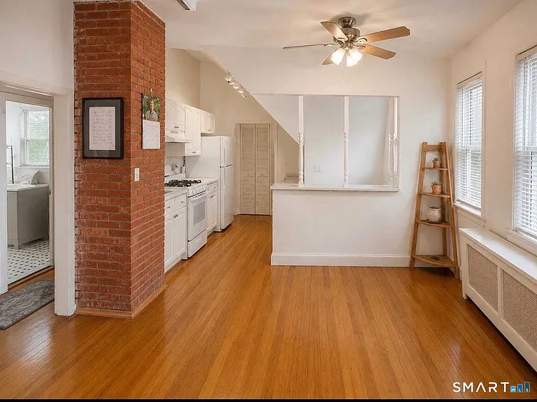 97-99 Beacon St #3 — Photo 2